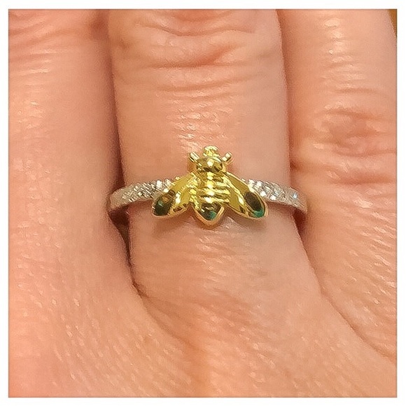 💕Beautiful 2 tone Sterling Silver Bee Ring💕 - Picture 2 of 8